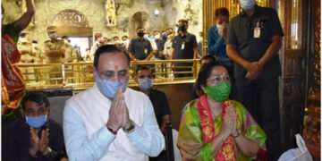 Chief Minister Rupani calls for ‘Quit India’ like campaign against COVID-19
