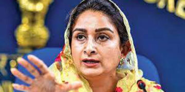 Farm bills’ impact: Prez accepts Harsimrat Kaur Badal’s resignation