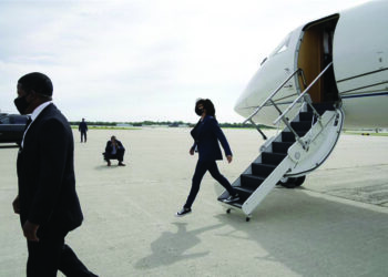 Harris meets Blakes, Trump goes on attack in Labor Day blitz