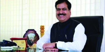 MoS Railways Suresh Angadi dies of coronavirus