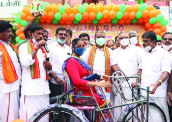 TN BJP members celebrate PM s birthday; Offer 70 kg laddu, distribute welfare aid across Tamil Nadu