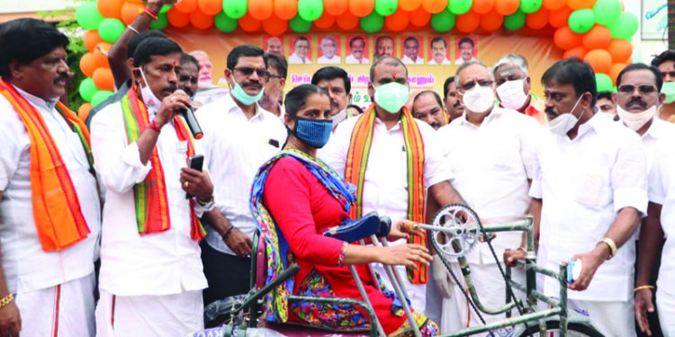 TN BJP members celebrate PM s birthday; Offer 70 kg laddu, distribute welfare aid across Tamil Nadu