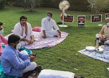 Suspended Opposition RS MPs end sit-in dharna