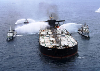 ICG pollution response ship joins firefighting onboard oil tanker off Lankan coast