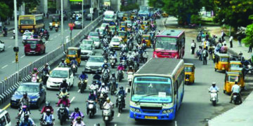 Buses back on roads, places of worship; malls reopen across TN with luckewarm response
