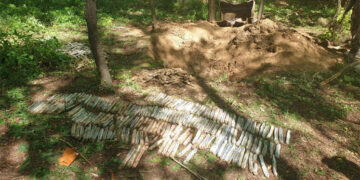 Army recovers 52 kg of explosives in J & K, averts Pulwama-type attack 