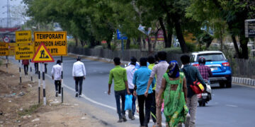 Surat civic body directs migrant workers’ employers to follow COVID-19 norms