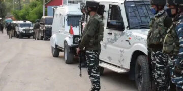 Army officer injured in encounter in Baramulla
