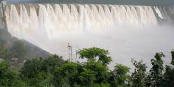 Lifeline of Gujarat in spate: Over 9,000 shifted to safer places in Bharuch, Narmada & Vadodara dists