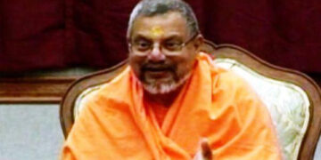 Spiritual guru of Vedic Ashram dies in US, mortal remains flown to Vadodara for last rites