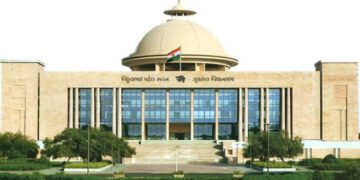 Congress stages walkout from Gujarat Assembly on school, college fee waiver issue