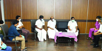 TN Agriculture Minister tests positive for COVID-19, on ecmo support