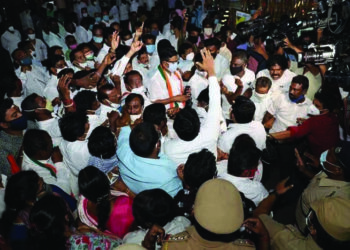 DMK wants UP CM to apologise for treatment meted out to Rahul Gandhi