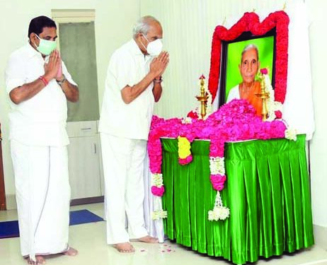 Governor, DMK chief Stalin, leaders calls on Chief Minister Palaniswami