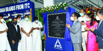 Tamil Nadu, a favourite destination of foreign investors, says CM; unveils “jallikattu” statue