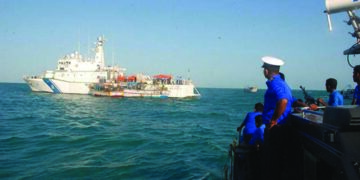 Rameswaram fishermen chased away by Lankan Navy, return without fish catch