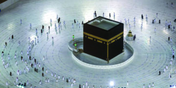 Pilgrims return to Mecca as Saudi eases virus restrictions