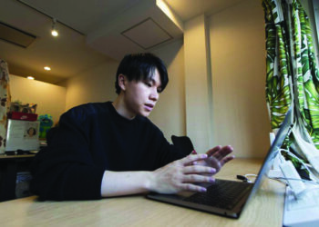 Japan youngster starts volunteer online message counseling against suicides