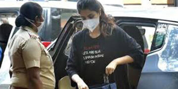 Drug case: Bombay HC grants bail to Rhea, rejects her brother’s plea for release