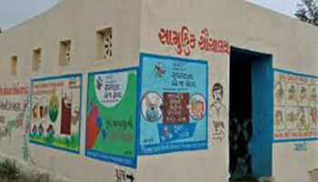 Gujarat bags first prize under campaign to maintain community toilets; Tirunelveli in TN adjudged the best district