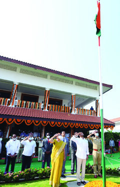 AP formation day celebrated; PM greets people