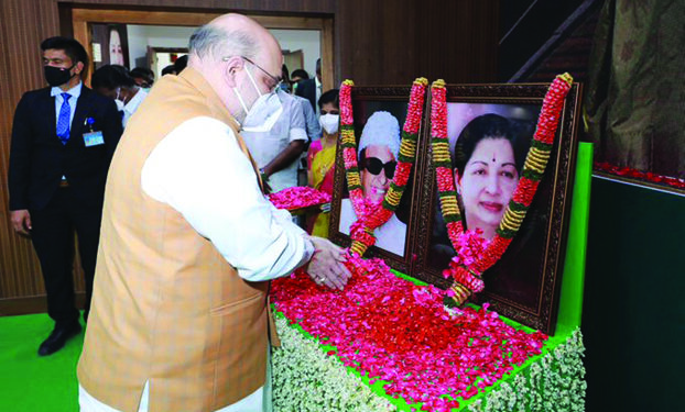 Shah throws down the gauntlet, rakes up 2G, dynasty politics of DMK, Congress