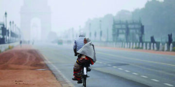 Delhi’s Minimum Temperature Drops to 10 Degrees Celsius, IMD May Declare Cold Wave