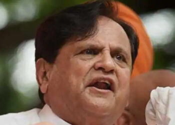 Weeks after contracting COVID-19, senior Cong leader Ahmed Patel in ICU