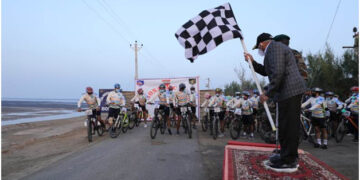 1971 War Veteran flags off Konark Corps’ Swarnim Vijay Varsh Cyclothon in Kutch