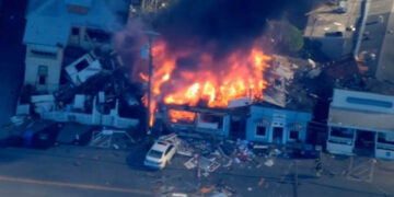 Six killed, 8 injured as godown collapses after explosion in Ahmedabad