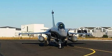 2nd batch: After flying non-stop from France, three Rafale jets arrive in Jamnagar in Gujarat 