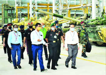 Army Commander, Southern Command visits Chennai and Avadi Military Stations