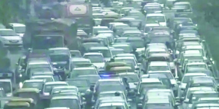Traffic woes continue amid farmers’ protest in Delhi