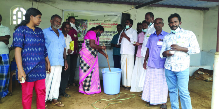 Isha Agro Movement imparts day-long training to farmers on organic farming