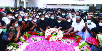 Jaya’s 4th death anniversary; TN CM, deputy pay tributes, pledge to score poll hat-trick