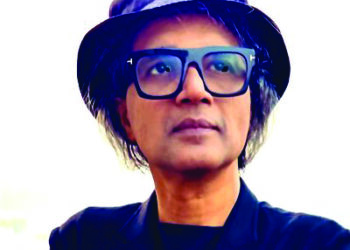 Indian Express Chief Editor Raj Kamal Jha wins Rabindranath Tagore Literary Prize