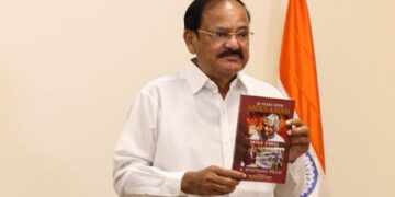 Naidu urges youths to take inspiration from Kalam to think out of the box