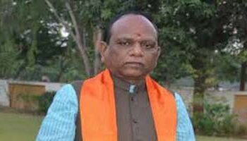 After raising red flag over green issues of 121 Narmada villages, hurt Bharuch MP Mansukh Vasava quits saffron party
