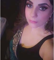 Game-changer: Shanya Kapur sizzles the ramp for Designer Archana Kochhar at Bombay Times Fashion Week 