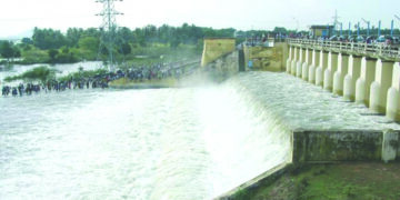 Heavy rains lash Chennai, surplus from Chembarambakkam Reservoir released