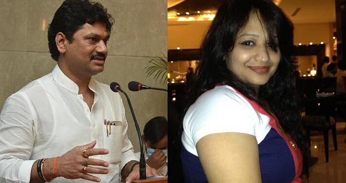 Mumbai woman withdraws rape complaint against Maha minister Munde without citing any reason