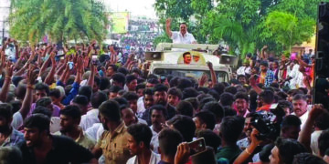 Next course of action: Alagiri holds discussion with supporters