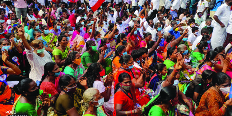 Rajinikanth fans stage protest seeking his political entry