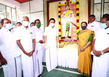 TN Assembly polls: DMK woos college students with education loan waiver