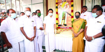 TN Assembly polls: DMK woos college students with education loan waiver