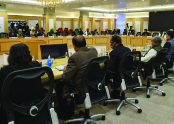 Govt offers to amend farm laws; Farmer leaders insist on repeal, discussion on MSP