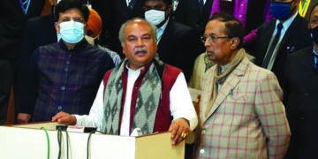 No headway in Govt-farmers talks; Unions threaten to intensify agitation