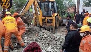23 dead, 15 injured in roof collapse at Ghaziabad cremation ground