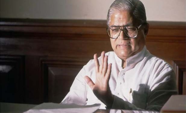 Ex-Union minister and Cong veteran Madhavsinh Solanki dead
