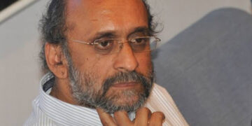 Adani defamation suit: Mundra court issues arrest warrant against journalist Paranjoy Guha Thakurta